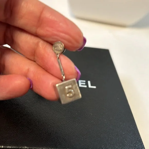 Chanel vintage Earrings - Picture 4 of 6